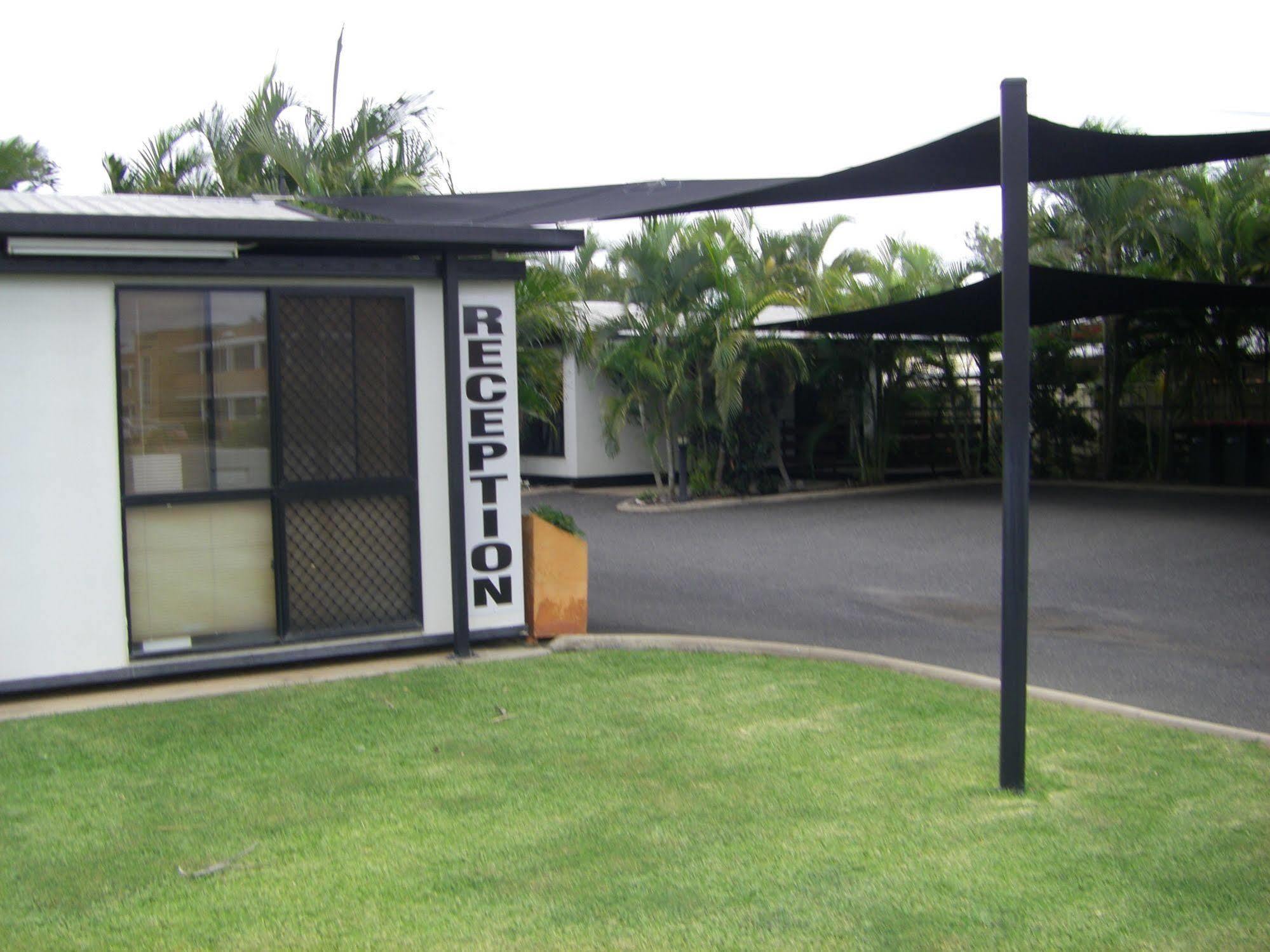 Emerald Motel Apartments Exterior photo
